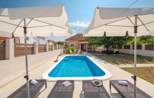 Stunning Home In Kosute — 5-Star Luxury Hotel in Kosute, Croatia