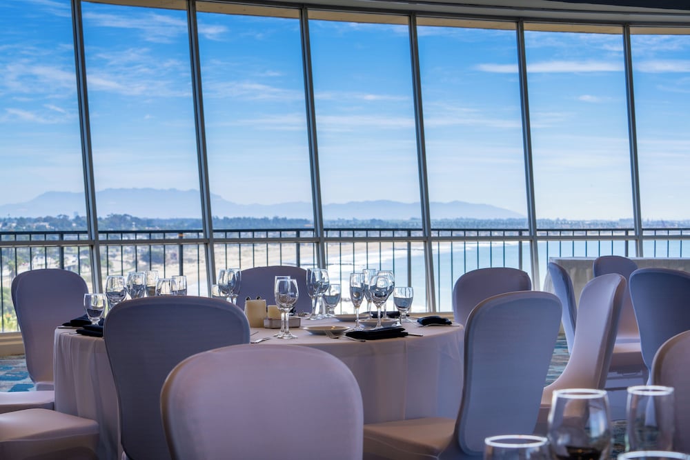 Crowne Plaza Ventura Beach by IHG - photo 123