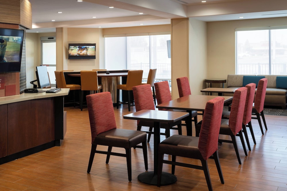 TownePlace Suites by Marriott Fresno Clovis - photo 27