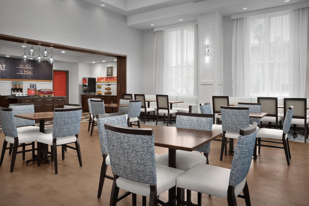 Hampton Inn & Suites Vero Beach Downtown - photo 33
