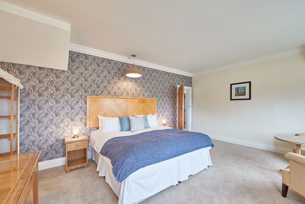 Host & Stay Puffin House