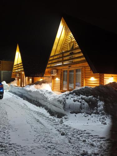 Vrh Đevojka Villas — 4-Star Luxury Hotel in Zabljak, Montenegro