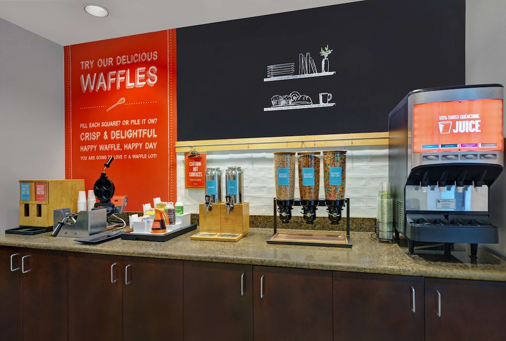 Hampton Inn Bath - photo 34