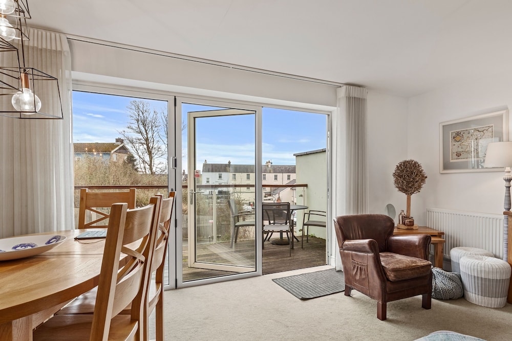 Maes y berllan Close to Village and Beach in Saundersfoot, United Kingdom