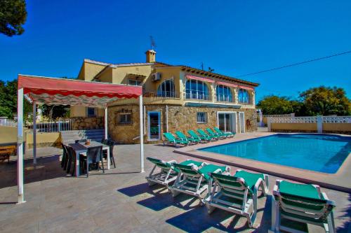 Samina holiday home with stunning views and private pool in Benissa — 4-Star Luxury Hotel in Benissa, Spain