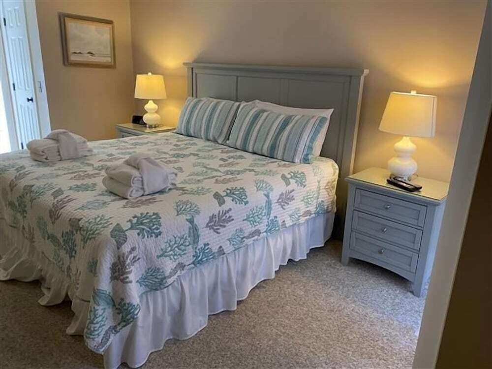 1270 Harbour Town Club at The Sea Pines Resort - photo 3
