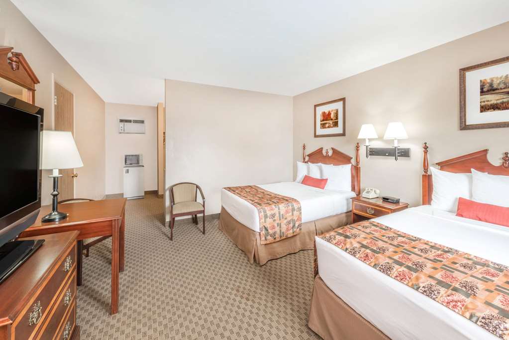 Days Inn by Wyndham Show Low - photo 7