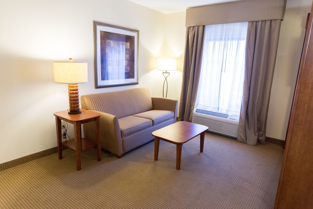 Hampton Inn & Suites Radcliff Fort Knox - photo 32
