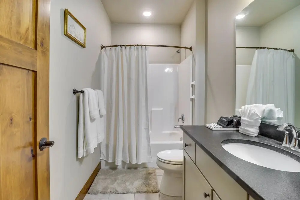 Downtown Columbia Falls Condo: 16 Mi to Ski Resort - photo 8