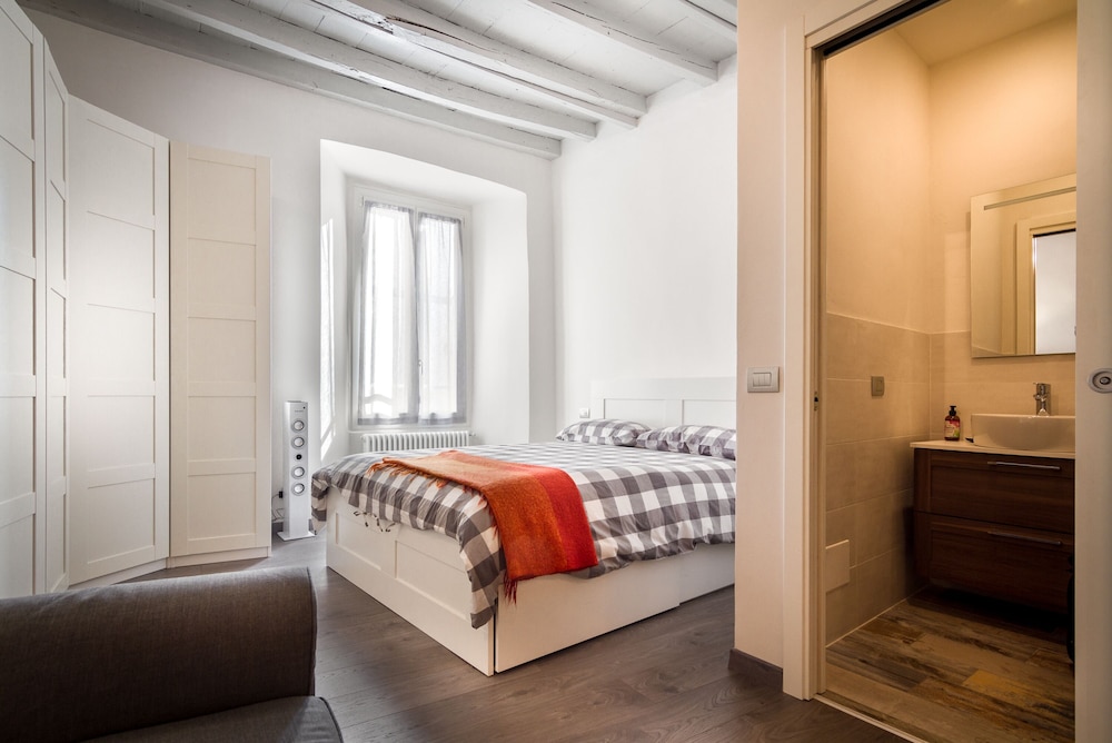 La Maison — 4-Star Luxury Hotel in Como, Italy