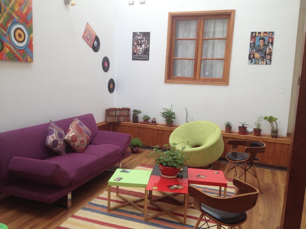 Ecomusic Hotel in Valparaiso, Chile