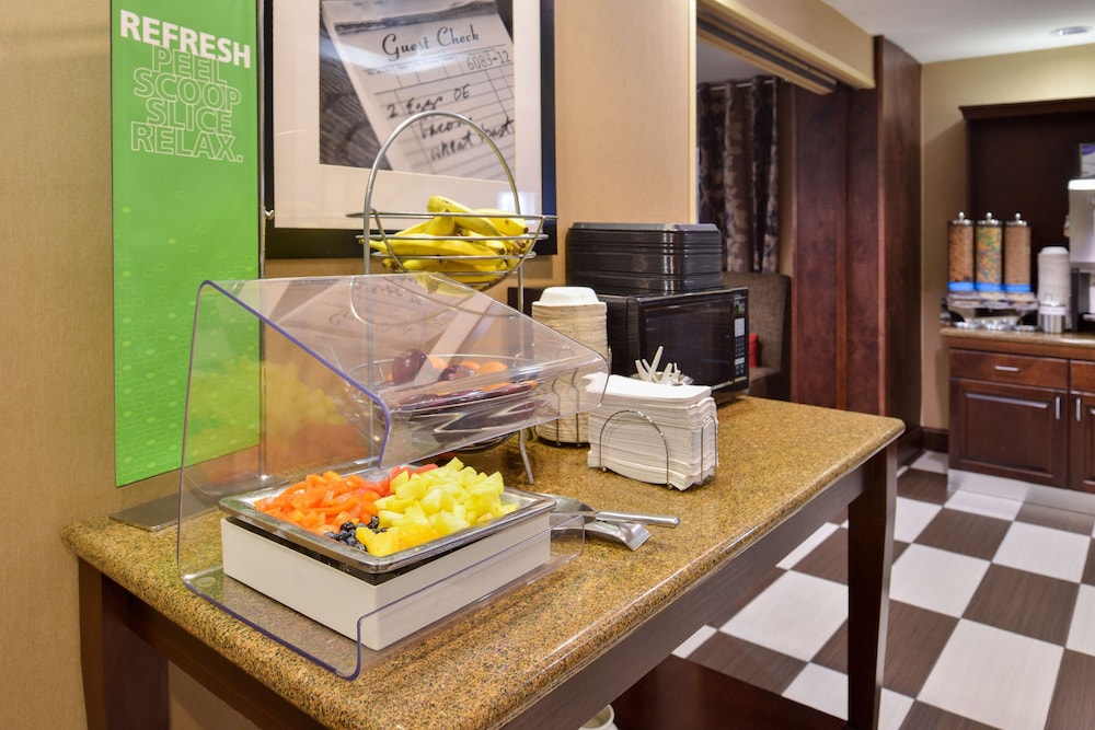Hampton Inn Statesville - photo 53