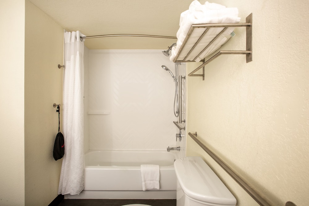 Holiday Inn Morgantown Reading Area by IHG - photo 15