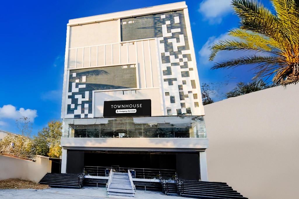 Super Townhouse JP Nagar Miyapur — 4-Star Luxury Hotel in Hyderabad, India