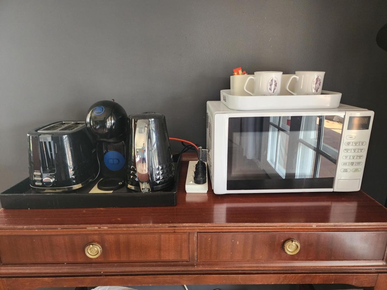 Blueberry Hill Vineyard Stay in Pokolbin, Australia