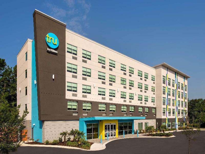 Tru by Hilton Charleston Ashley Phosphate in North Charleston, United States