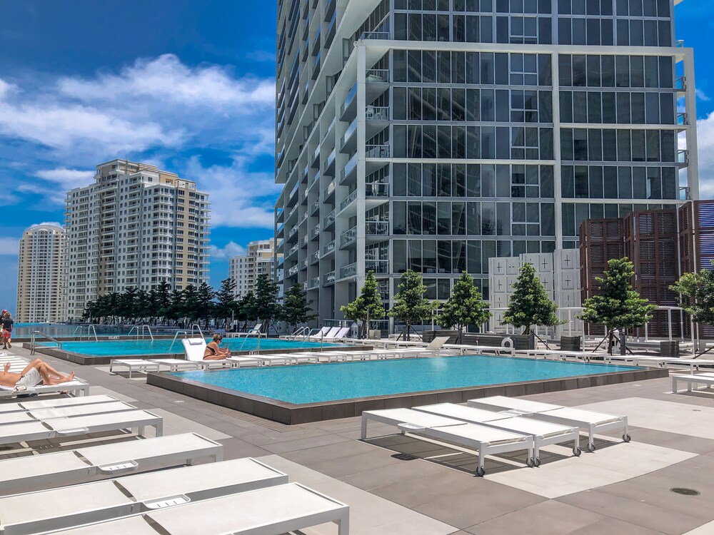 Icon Brickell Downtown W Miami Suites - photo 24