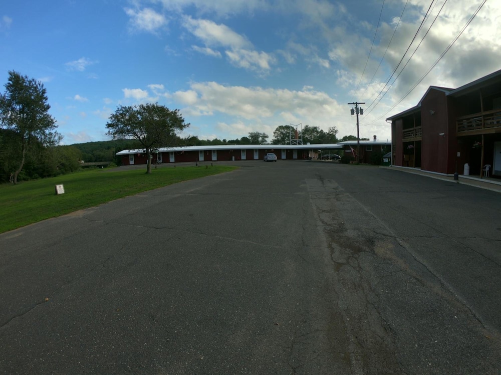 Copper Lantern Motor Lodge - photo 57