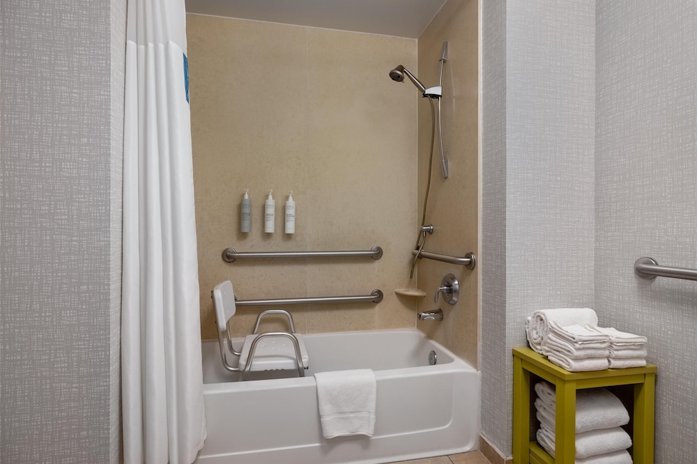 Hampton Inn Las Vegas North Speedway - photo 12