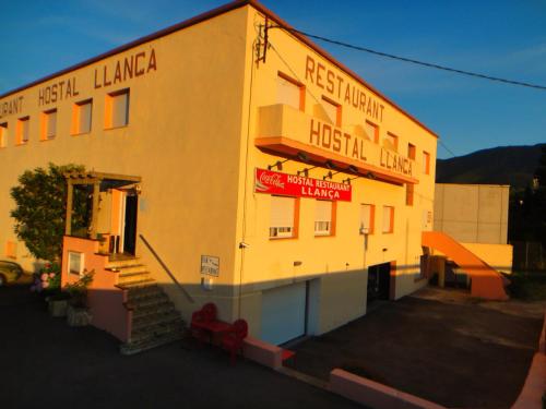 Pensió Restaurant Llança — hotel in Llanca