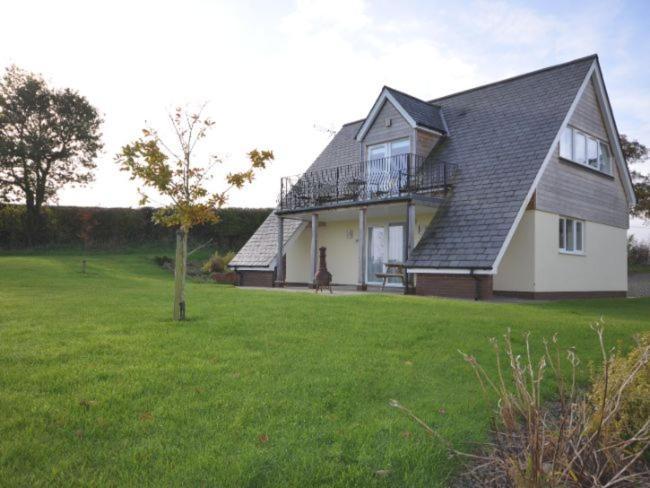 3 Bed in Crediton oc waie2 — hotel in Crediton