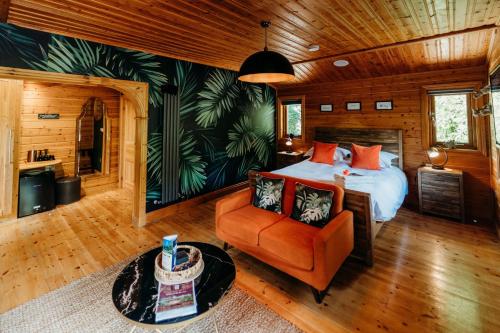 Enchanted Lodge Great Ayton with hot tub and onsite bistro