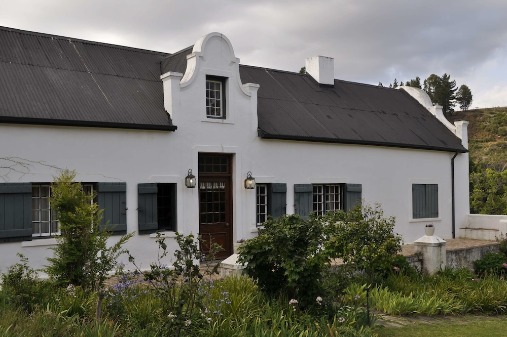 Wildekrans Country House — 4-Star Luxury Hotel in Grabouw, South Africa