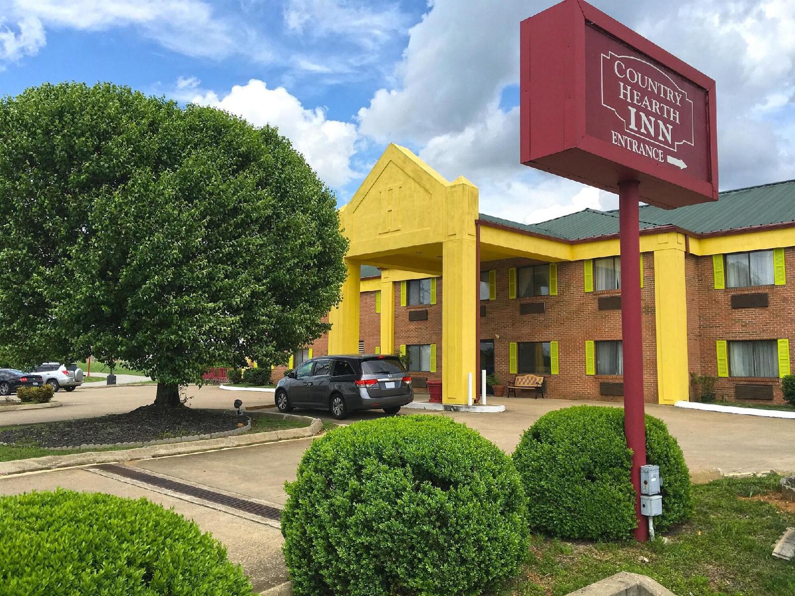 Country Hearth Inn & Suites Bowling Green - featured photo