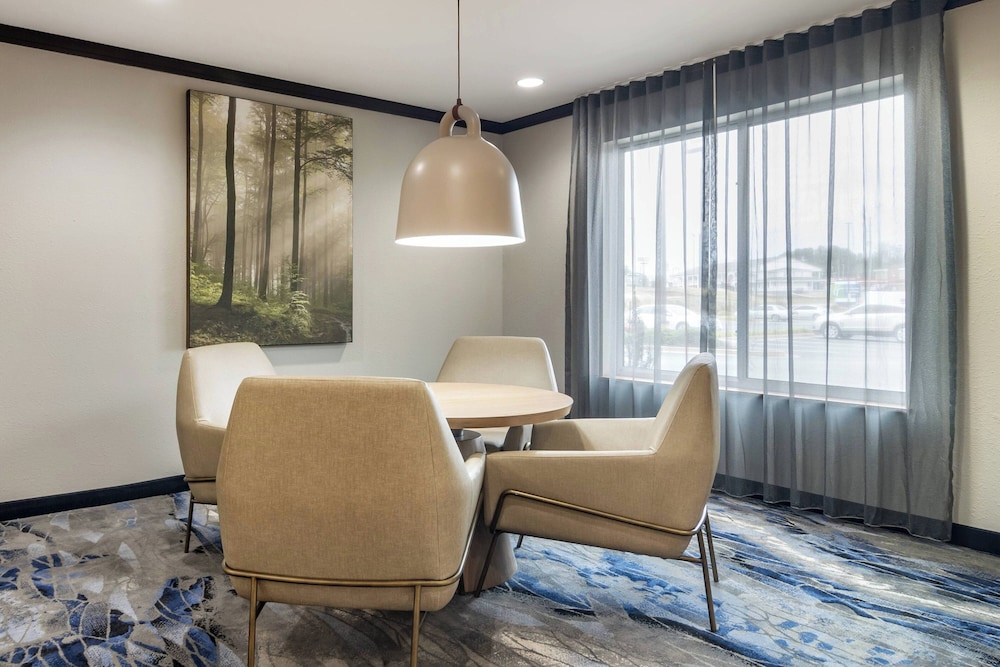 Fairfield Inn & Suites by Marriott Commerce — Commerce — photo 3