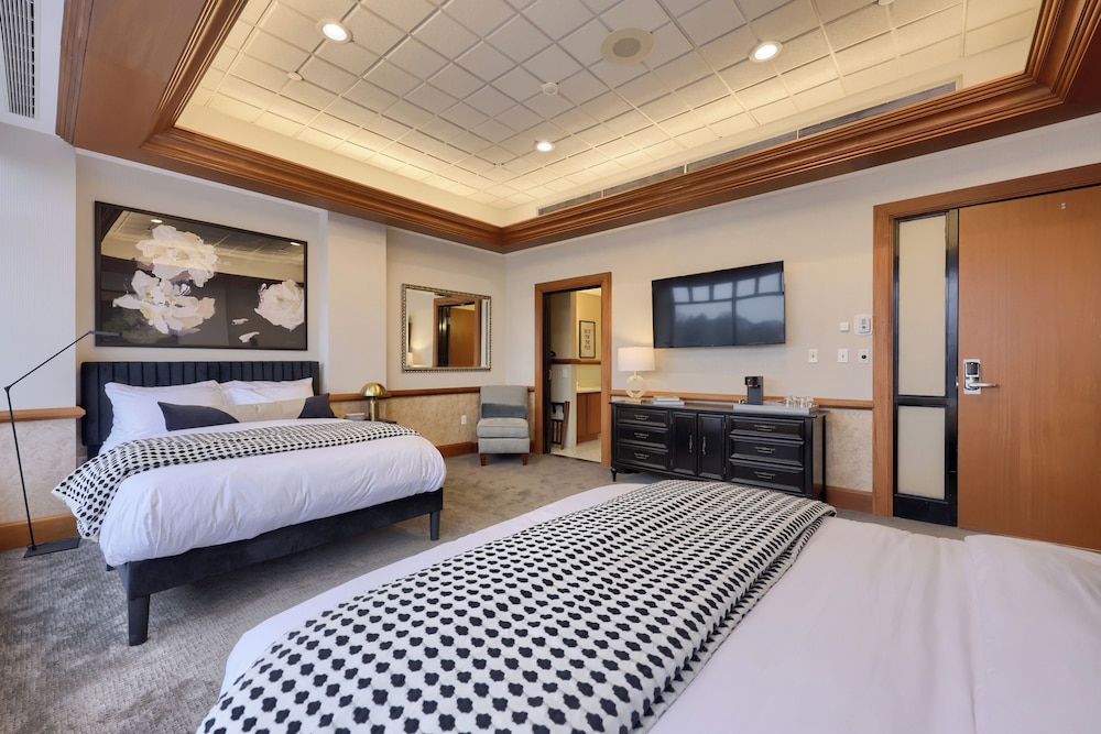 The Executive Suites and Venue - photo 8