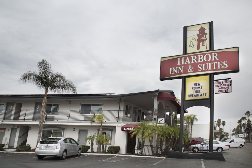 Harbor Inn & Suites - photo 29