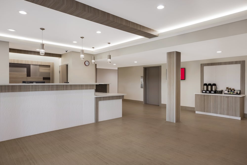 Red Roof Inn Sulphur - photo 4