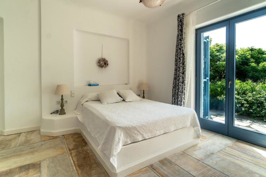 Seaside luxury villa by Andros Villas Collection — 4-Star Luxury Hotel in Andros, Greece