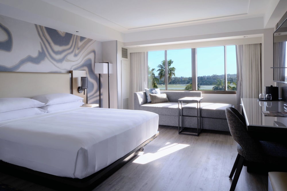 Long Beach Marriott - photo 4