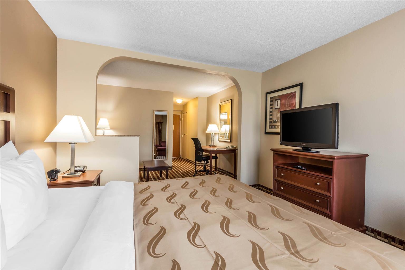 Quality Suites Paducah I 24 - photo 8