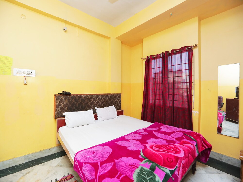 Hotel Savitri in Durgapur, India
