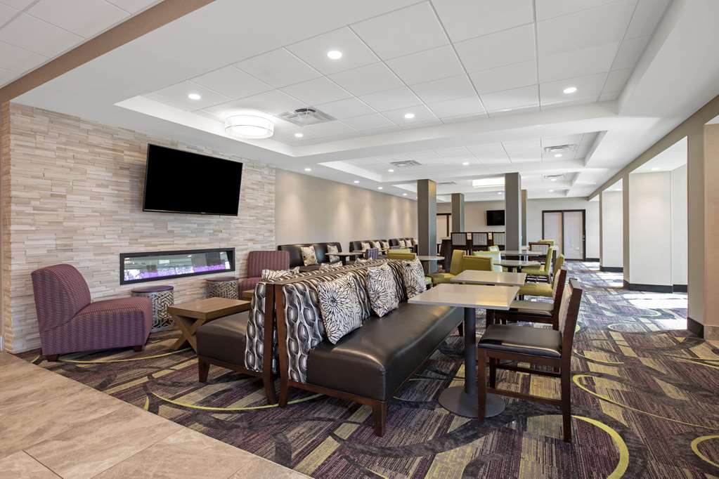 La Quinta Inn & Suites by Wyndham Rancho Cordova Sacramento - photo 6