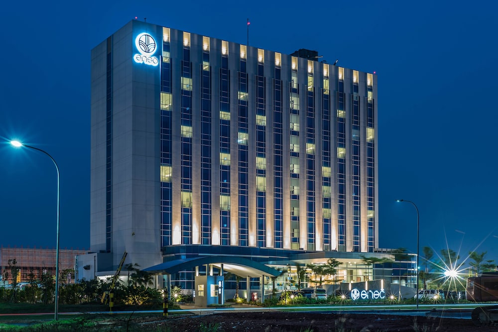 Enso Hotel - carbon neutral hotel in Cikarang