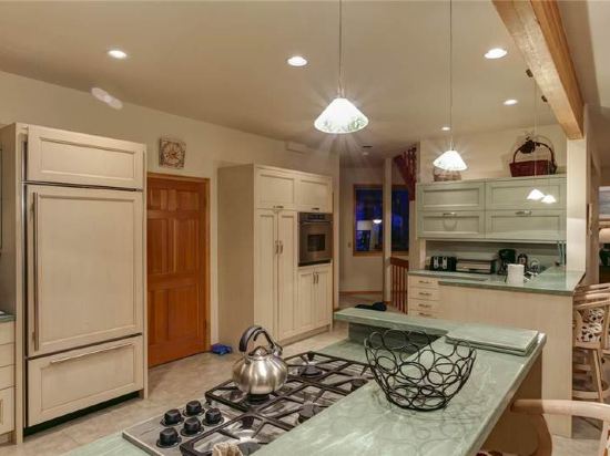 2427 Nansen Court - photo 9