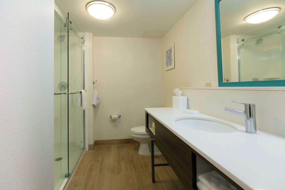 Hampton Inn Scranton at Montage Mountain - photo 22