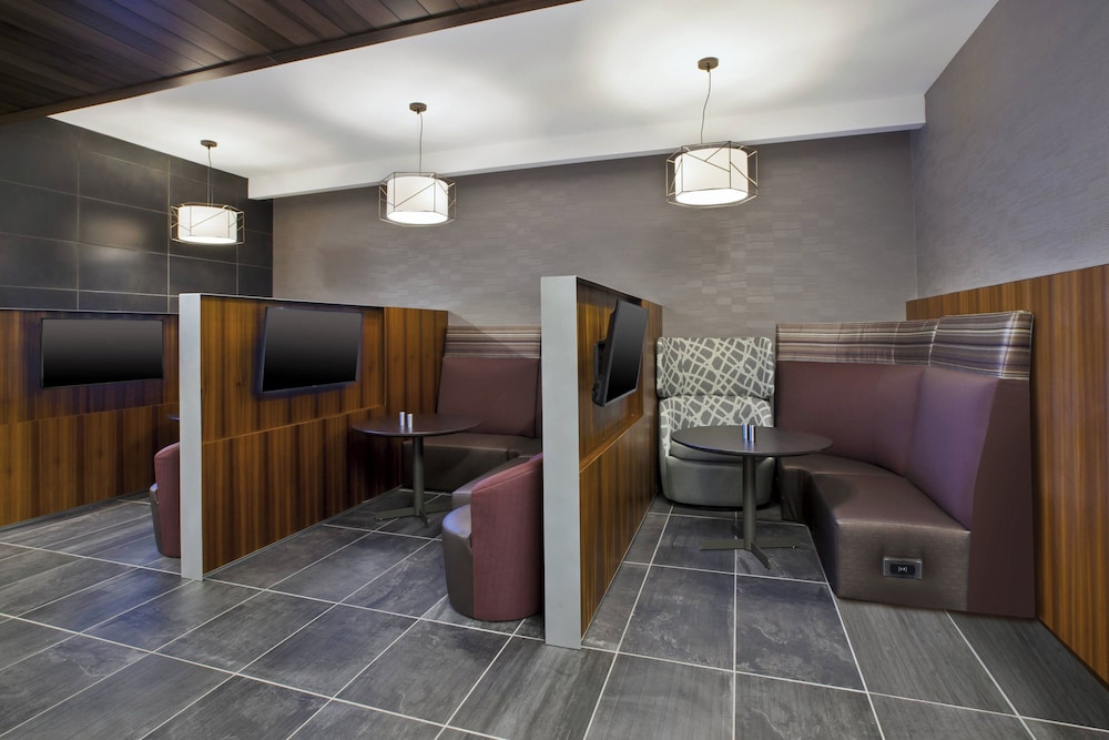 Courtyard by Marriott St. Joseph Benton Harbor - photo 25