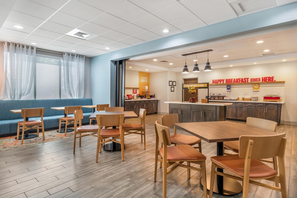 Hampton Inn Eufaula - photo 22