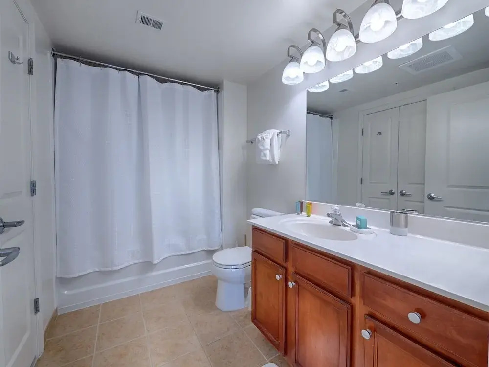 Global Luxury Suites At Thomas Circle - photo 19