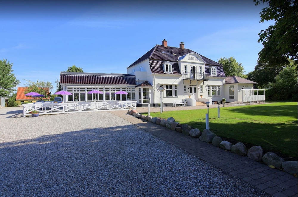 Ølsted Kro — Frederiksvaerk — photo 2