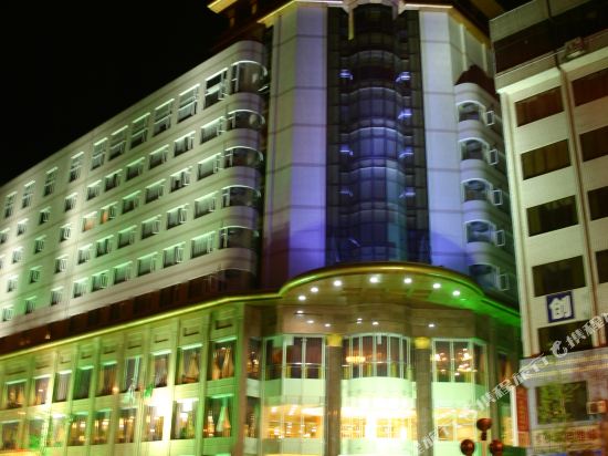Shuntong Hotel — hotel in Chonglong