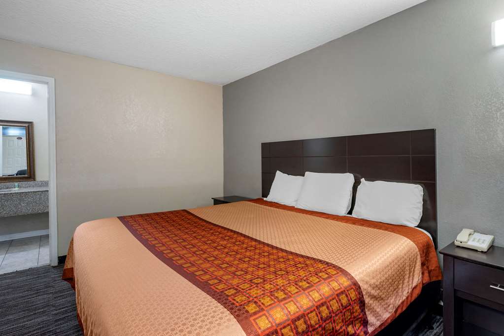 Rodeway Inn Clearwater Largo - photo 22