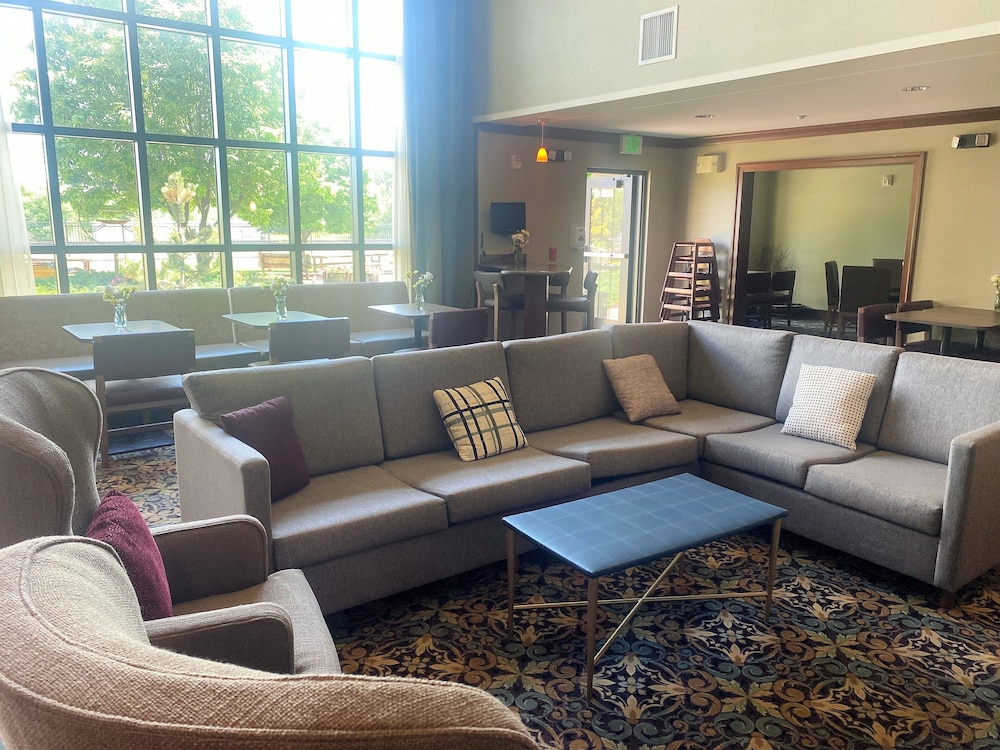 Staybridge Suites Great Falls by IHG - photo 118