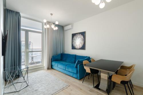 21 284 Central Park John McCain 7 Kyiv centre fantastic city view 15 kW backup power Petrovdom Apartment — 4-Star Luxury Hotel in Kyiv, Ukraine