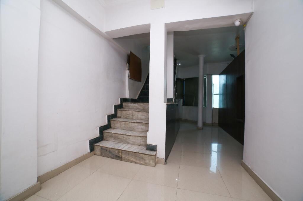 Oyo 29674 Shiv Mahima Inn — Allahabad