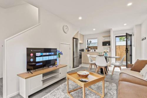 Stunning Henderson Hideaway — 4-Star Luxury Hotel in Auckland, New Zealand